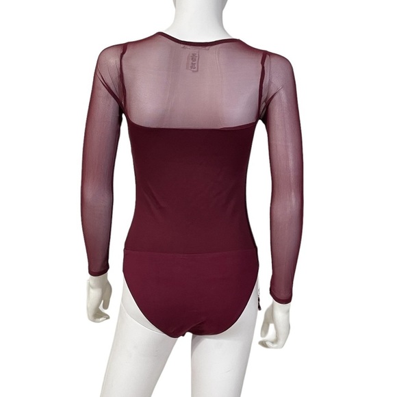 Mesh Deep V Neck Bodysuit
New - Picture 4 of 5